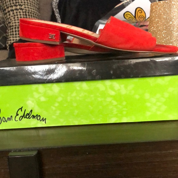 Sam Edelman Kenz, Red Suede - Picture 3 of 4